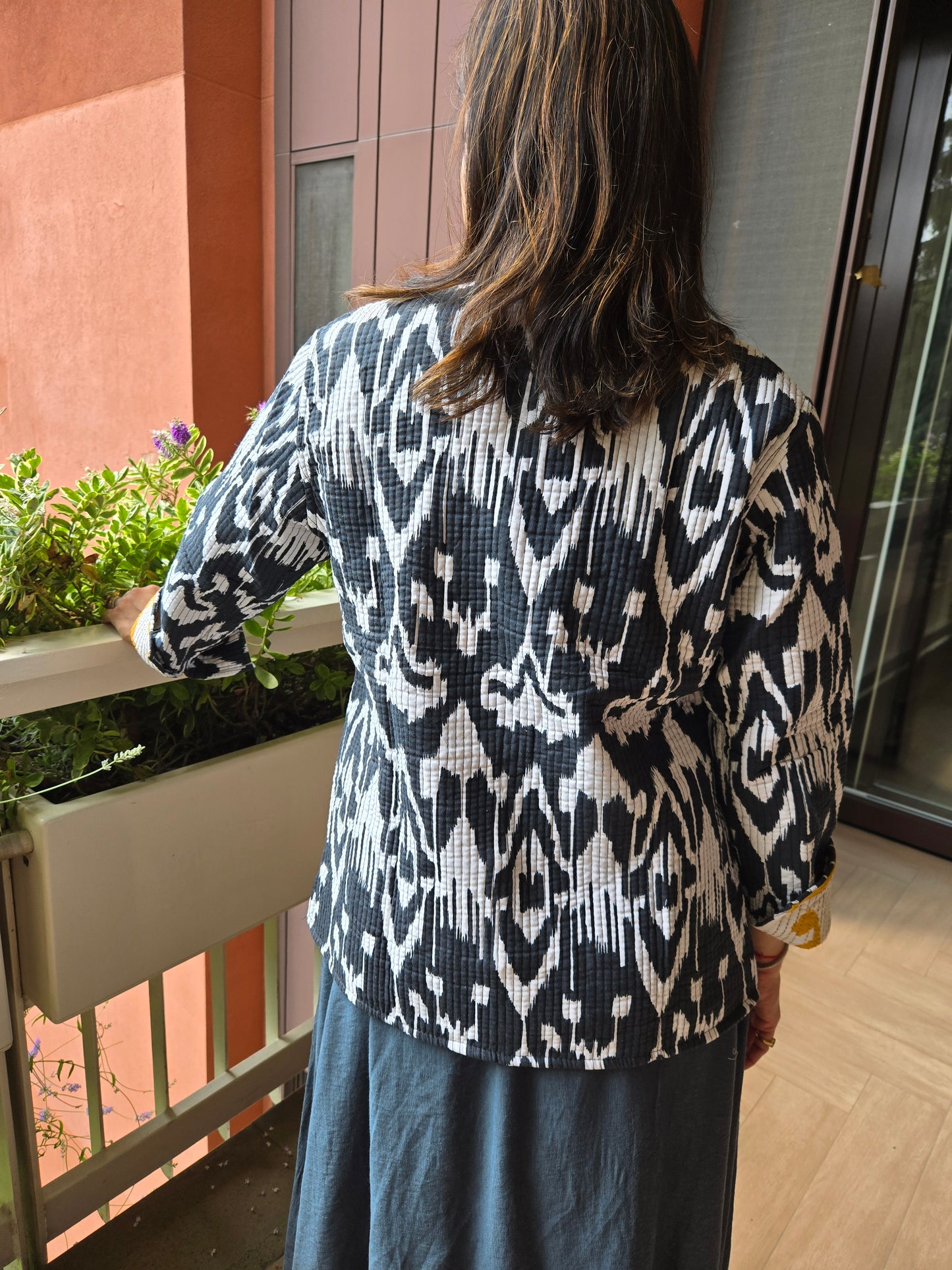 Indian Handmade Kantha Reversible Short Length All Season Bohemian Jacket Ikkat print black/ mustard