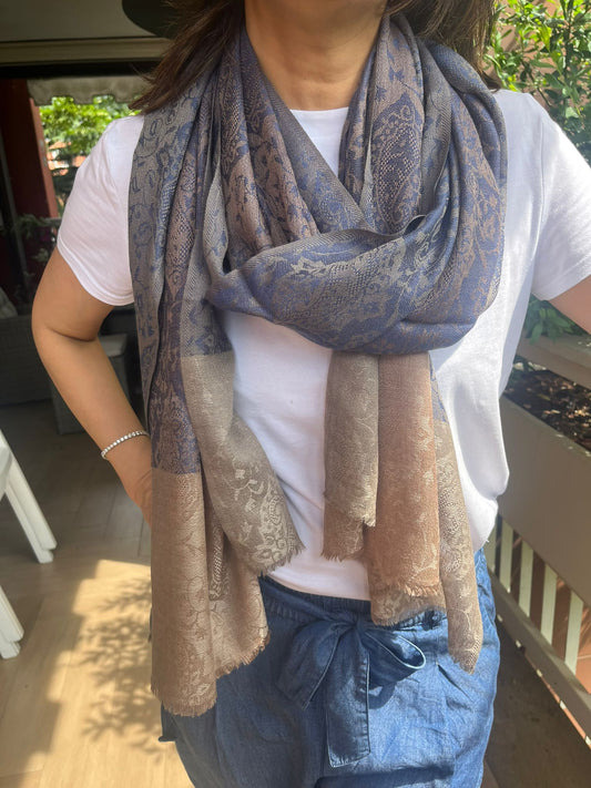 Imperial Paisley: Cream & Blue Fine Wool Kani Stole