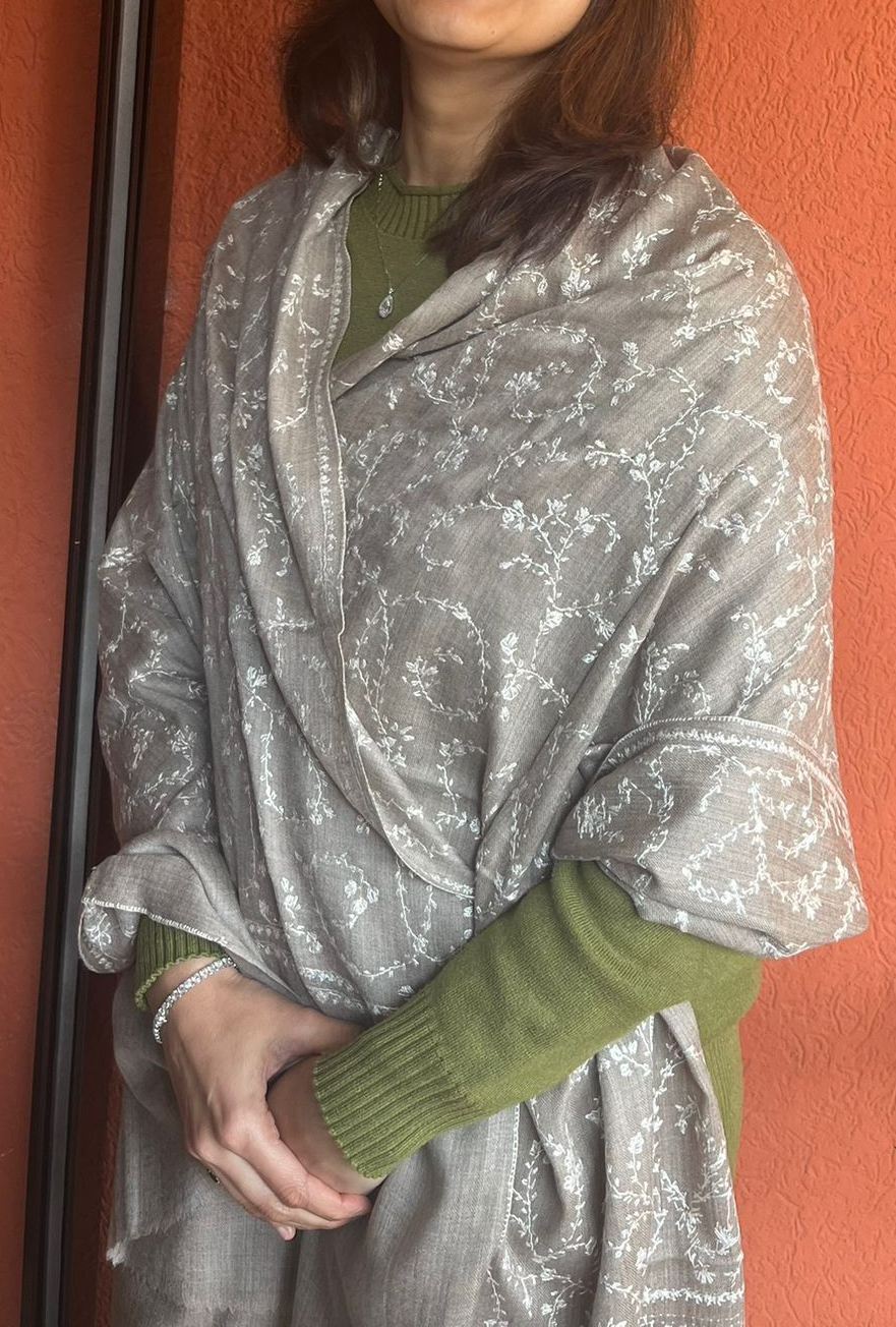 Silver Mist Kashmiri Sozni Wrap