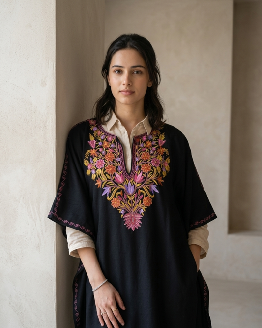 Imperial Vines: Soft Cashmere-Wool Blend Poncho with Floral Paisley Aari Work