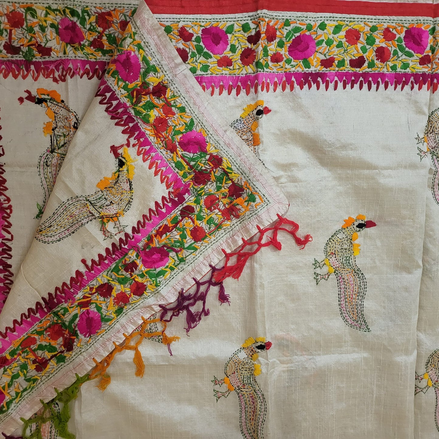 Hand Embroidered Tussar Silk Kantha Scarf/dupatta very elegant cream colour with multicolour thread kantha work