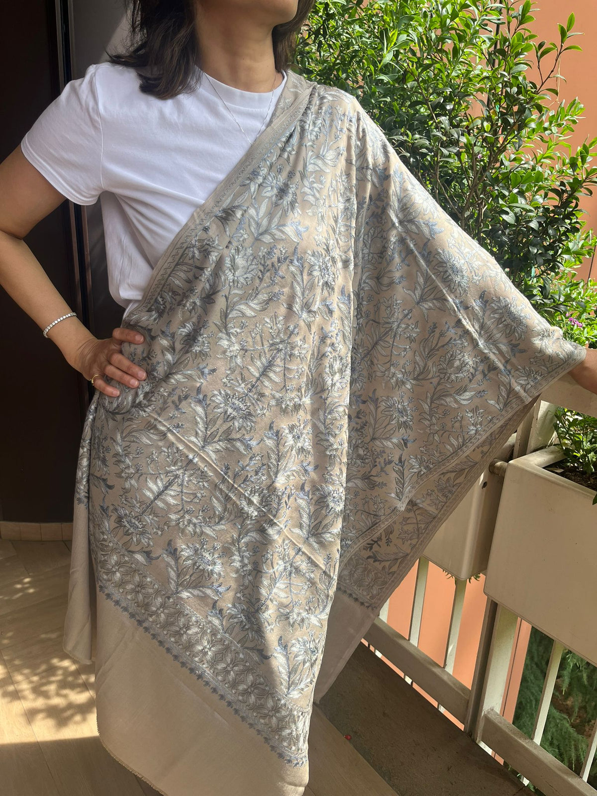 Antique Beige & Sapphire: Feather-Soft Woven Floral Shawl
