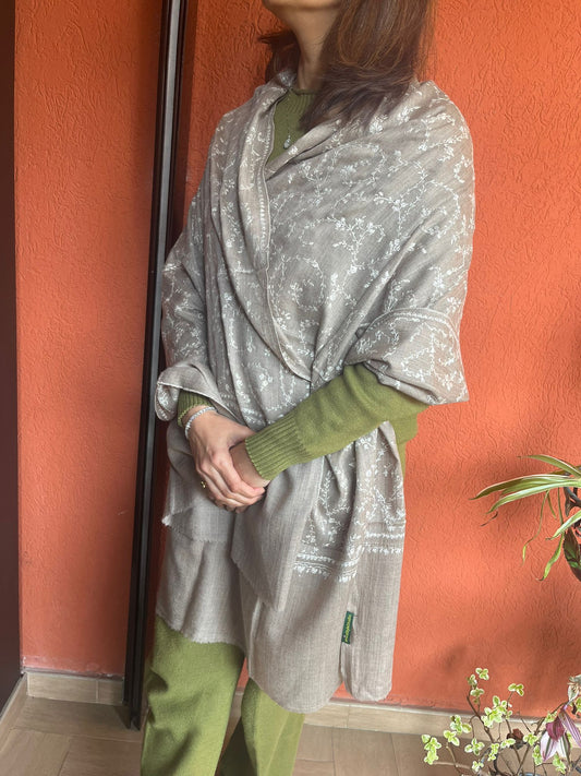 Silver Mist Kashmiri Sozni Wrap