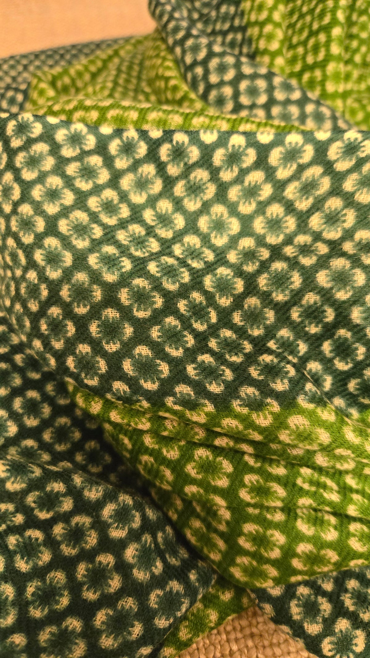 Soft semi Pashmina Wool  printed  Scarf/Semi Pashmina Printed Shawl in Vibrant Leaf Green | Soft Wool Check Print Scarf for Women made by artisans