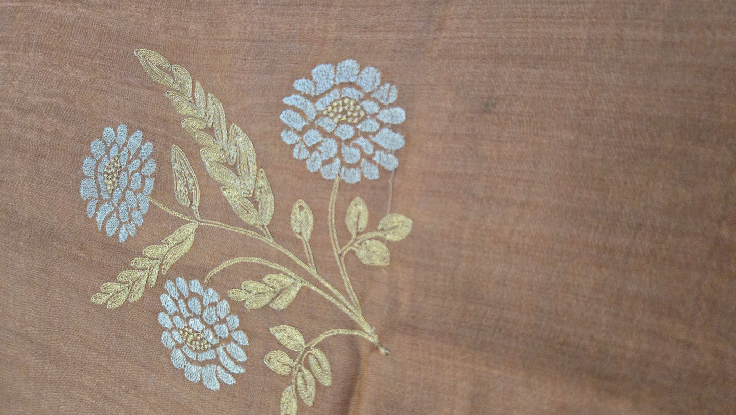 Beautiful two shades golden zari and  peach colour  Silk stole / scarf hand made perfect for all season . Very light and comfortable to car