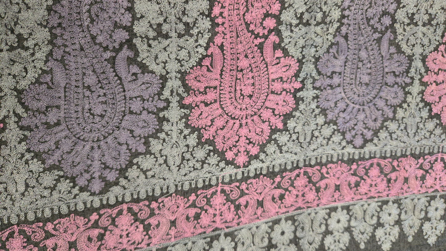 Handmade  Kashmiri embroidery  Pashmina Shawl:  Wool Paisley Scarf
