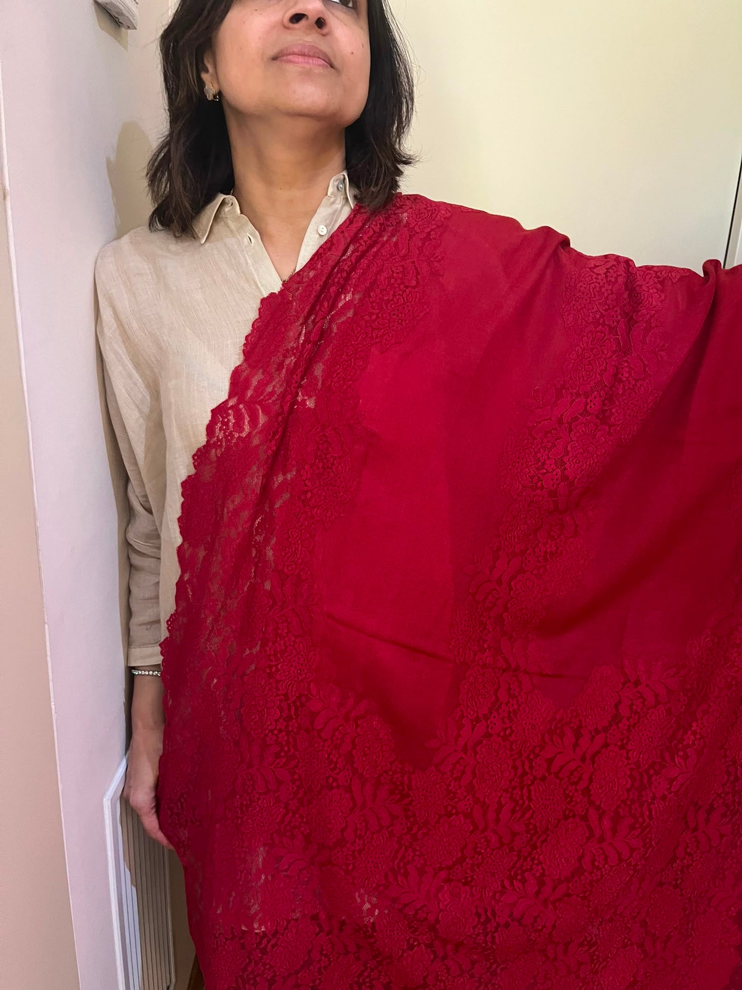 Handmade lace border Pashmina  Stole: Artisanmade Shawl /   Luxury Shawl