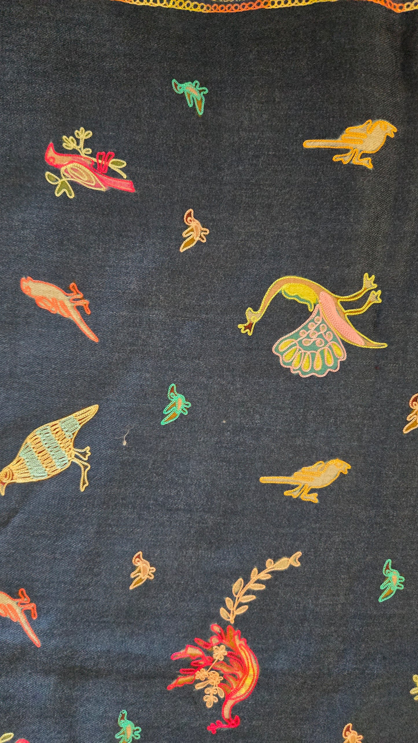 Artisan made embroidered Pashmina wool shawl:  digital embroidery with bird figures