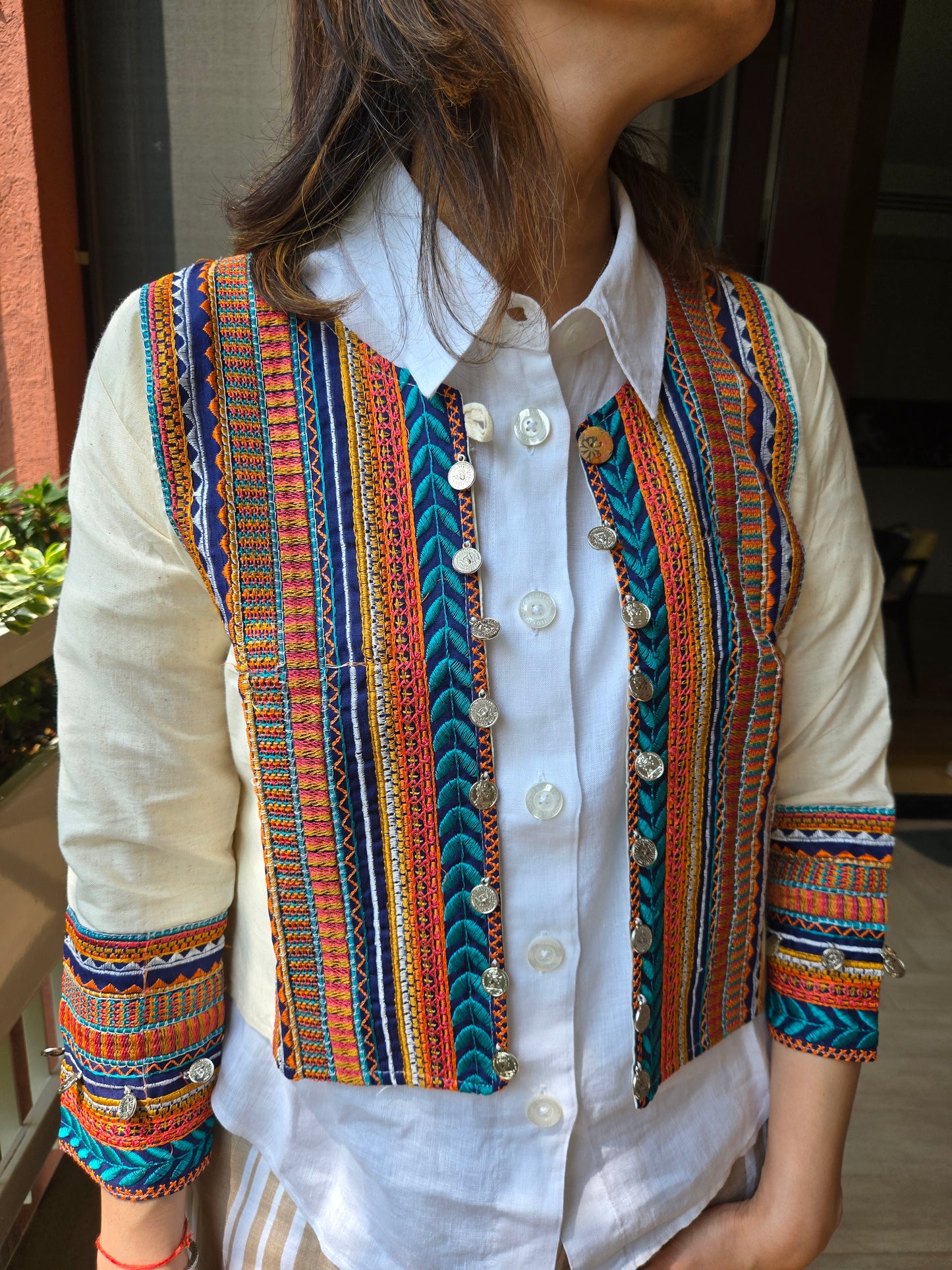 Short Women Embroidered linen  Banjara Boho Jacket, Traditional linen Kutch Koti, Indian Ethnic linen  Jacket, Cotton Long Sleeves  Jacket