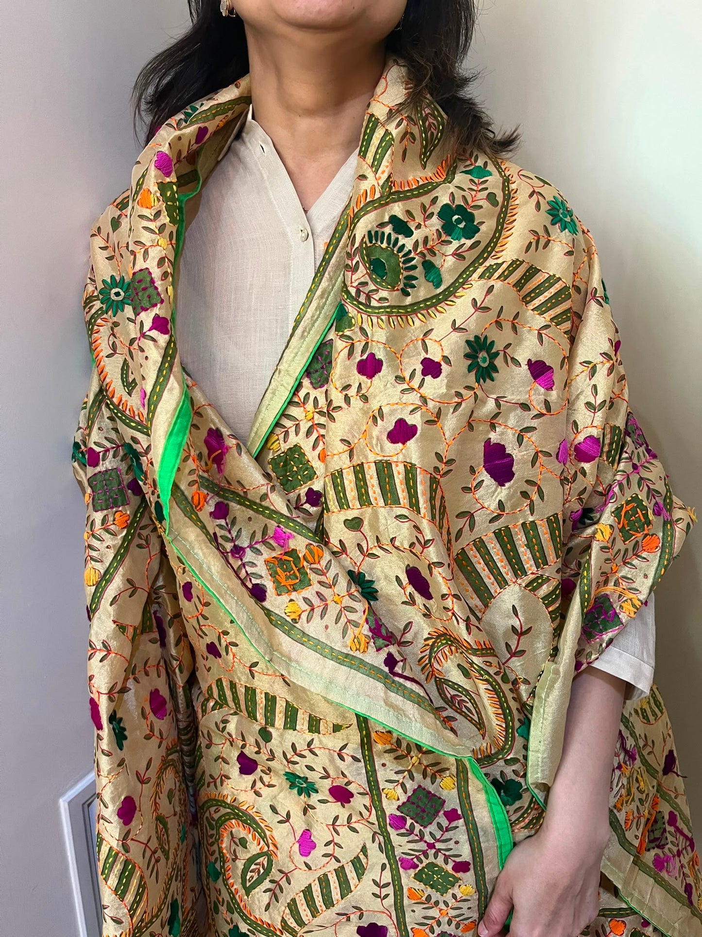 Hand Embroidered Tussar Silk Scarf: Floral Kantha Work Dupatta
