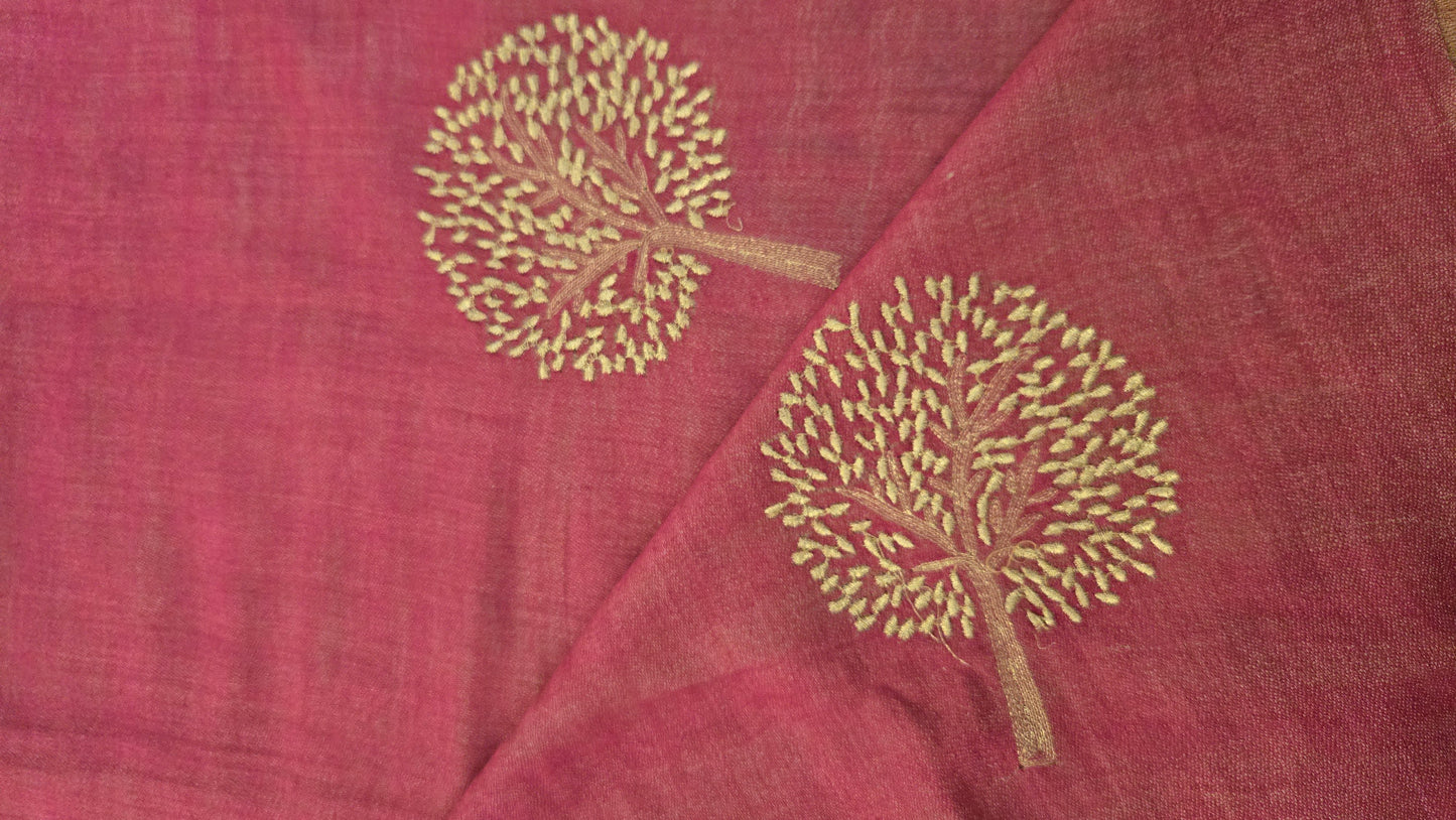Beautiful double side .. two shades golden zari and  pink  Silk stole / scarf hand made perfect for all season . Very light and comfortable to carry