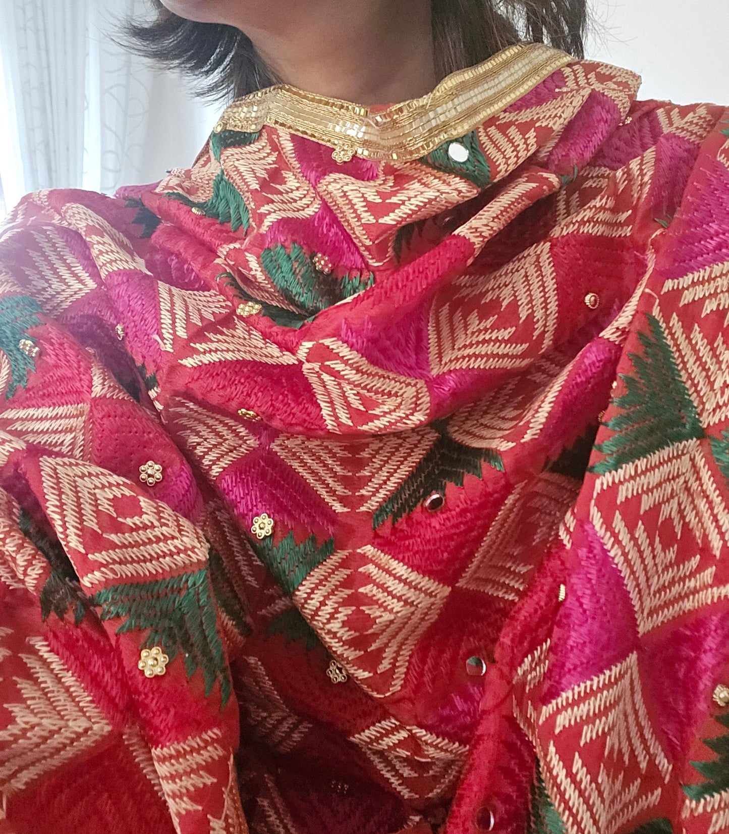 Punjab Heritage Phulkari Stole – Beige & Multicolour