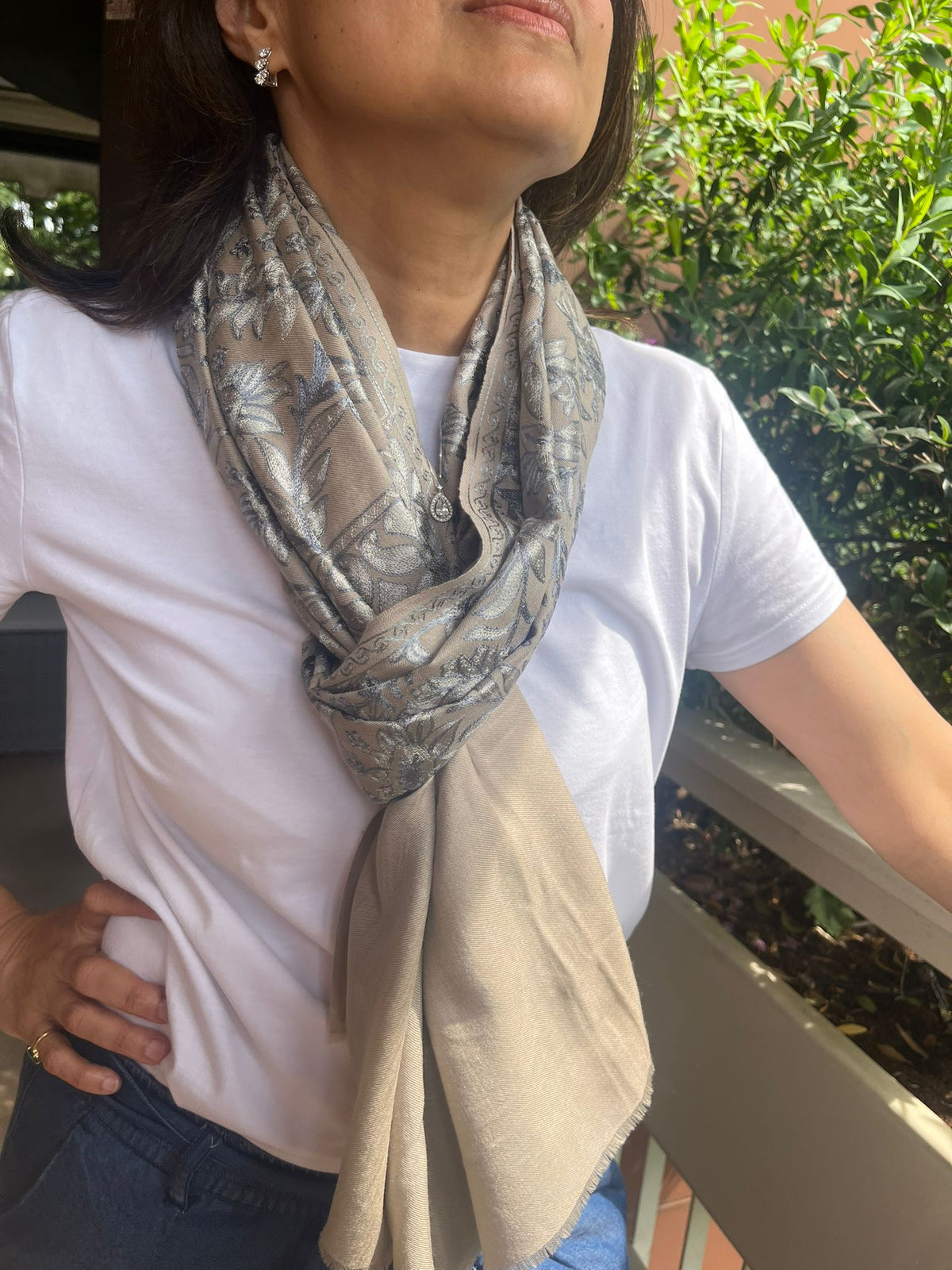 Antique Beige & Sapphire: Feather-Soft Woven Floral Shawl