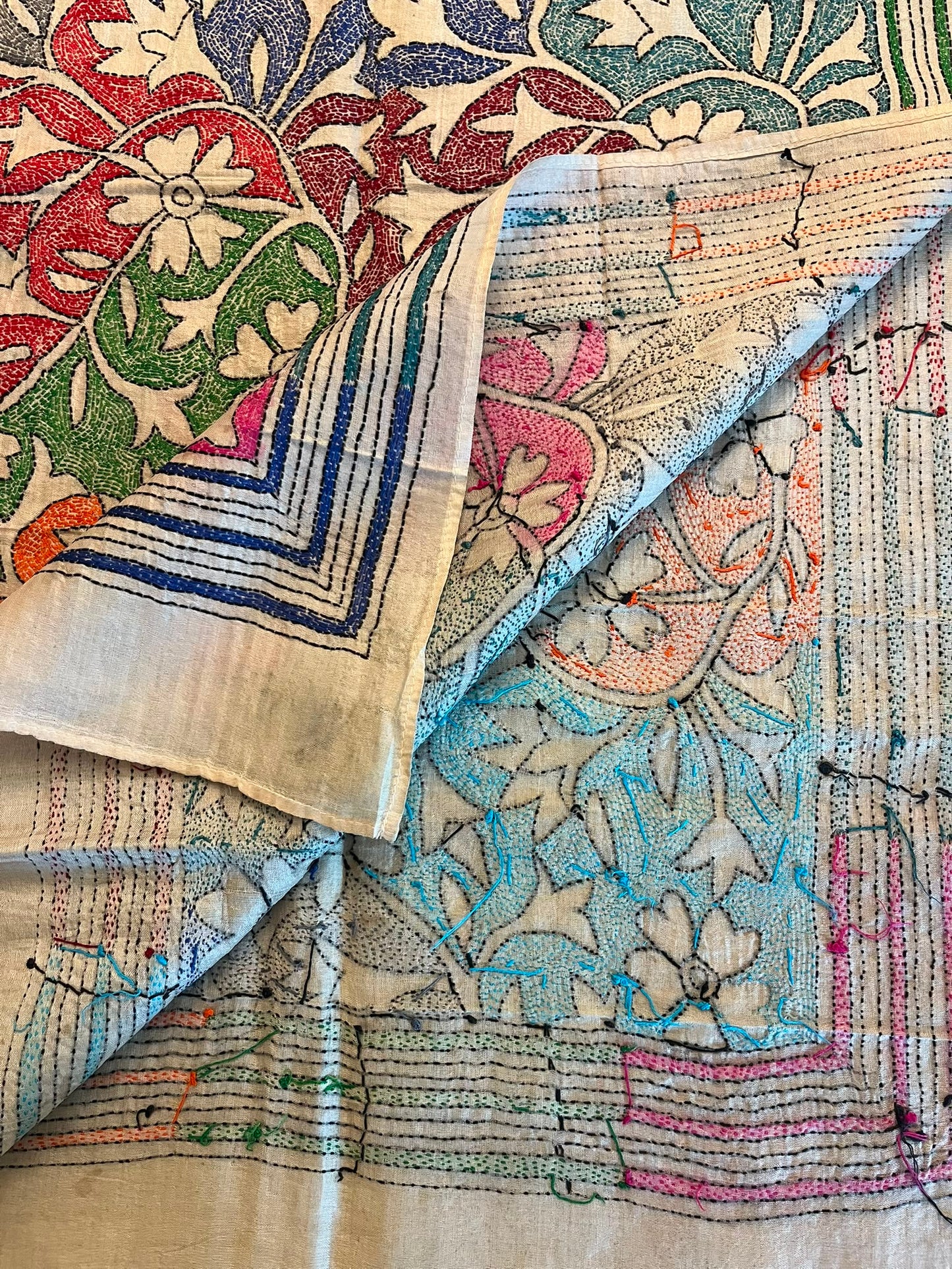 Hand-Embroidered Tusar Silk Stole: Hand-Painted Kantha Stitch