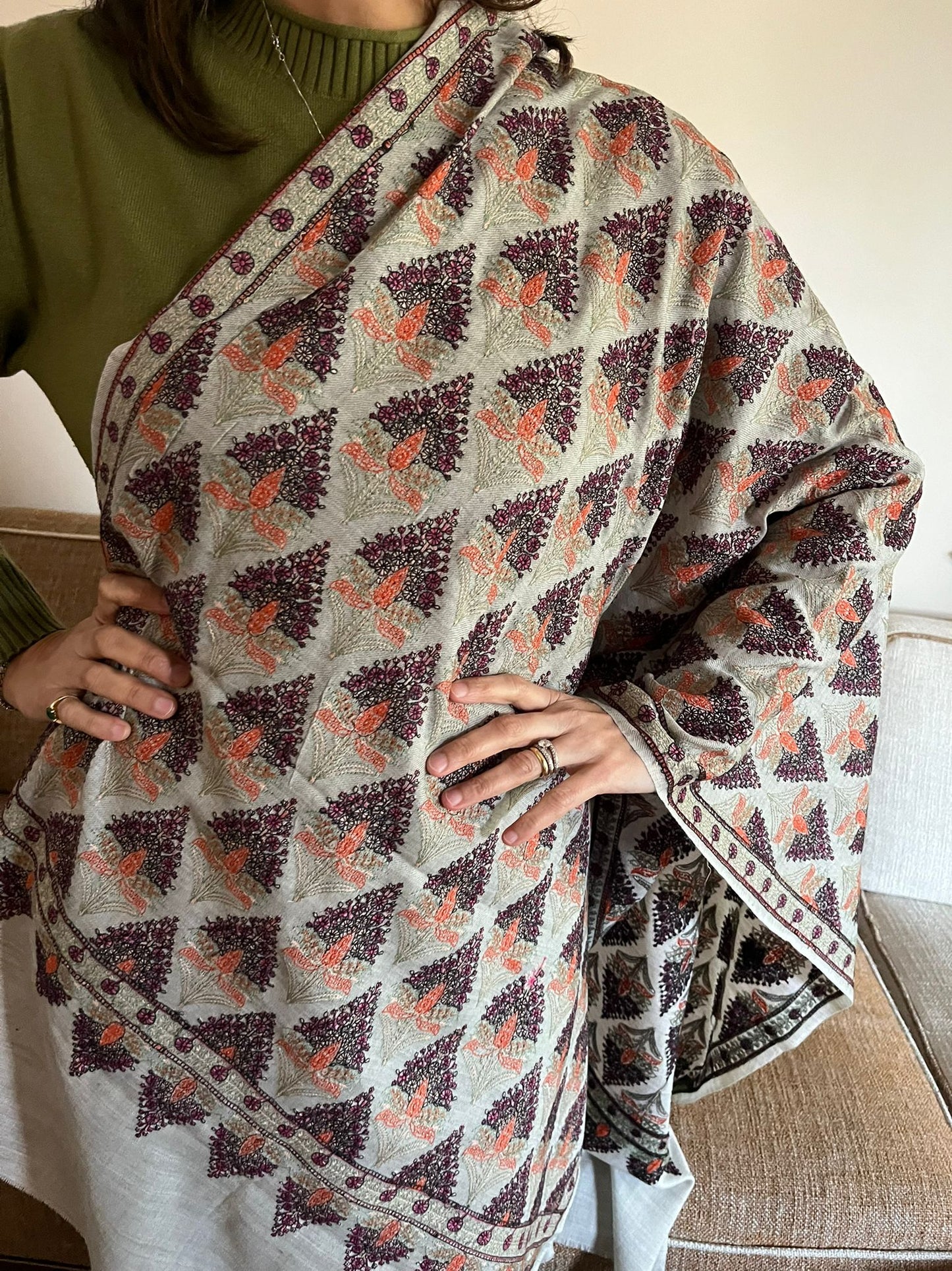 Handmade Kanni Weave Pashmina Shawl: Cashmere Wool Paisley Scarf