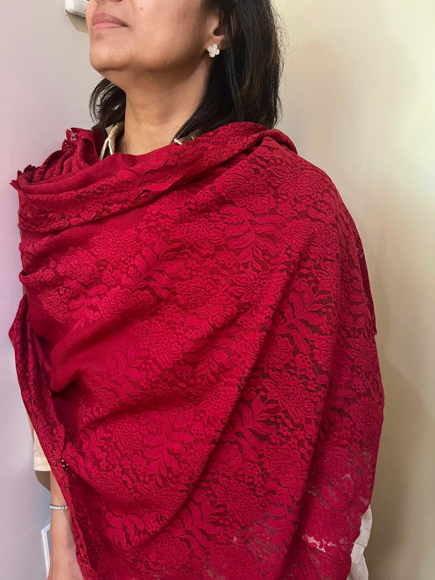 Handmade lace border Pashmina  Stole: Artisanmade Shawl /   Luxury Shawl