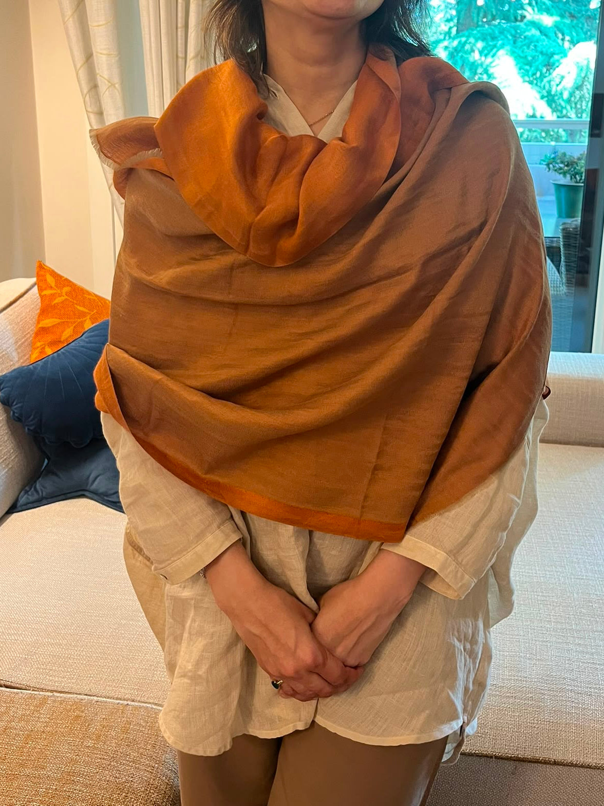 Beautiful reversable  golden colour Silk stole / scarf  perfect for all season . Very light and comfortable to carry