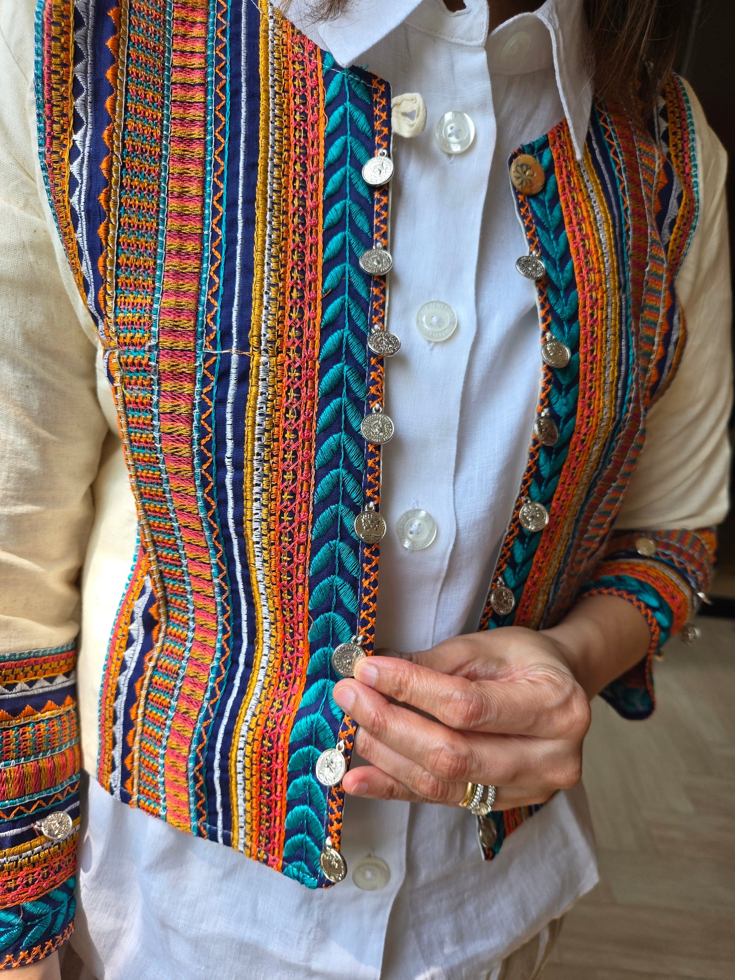 Short Women Embroidered linen  Banjara Boho Jacket, Traditional linen Kutch Koti, Indian Ethnic linen  Jacket, Cotton Long Sleeves  Jacket