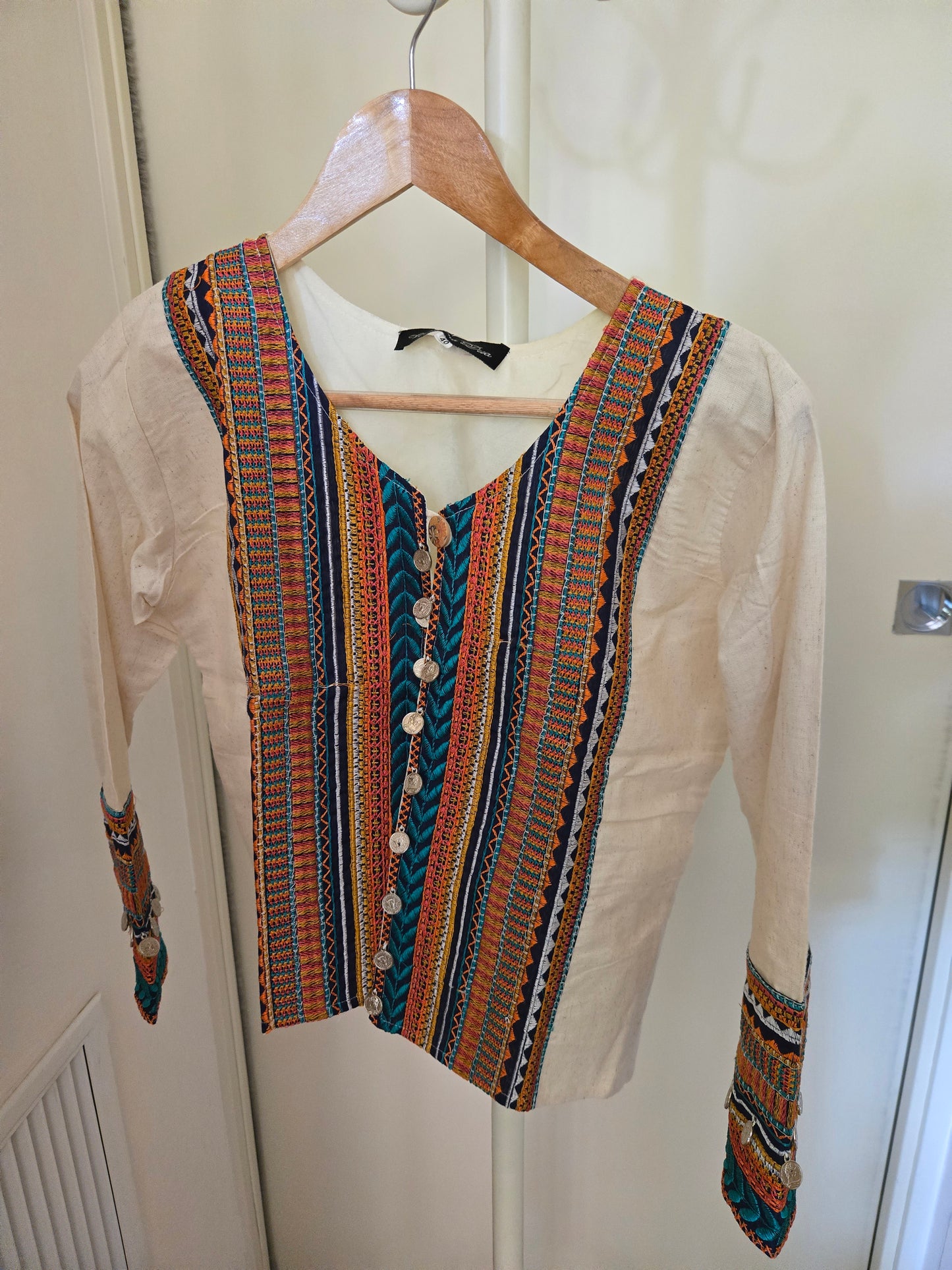 Short Women Embroidered linen  Banjara Boho Jacket, Traditional linen Kutch Koti, Indian Ethnic linen  Jacket, Cotton Long Sleeves  Jacket
